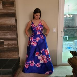 Abaolutely stunning evening dress